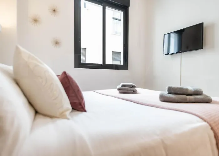 Cozy Apartment With Parking In The Center By Rems