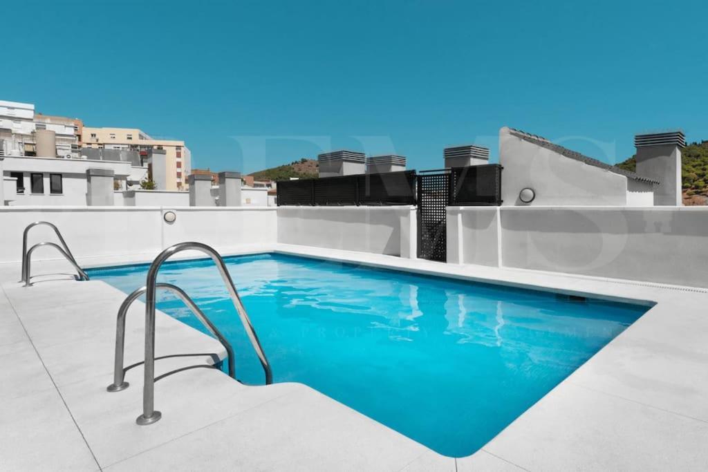 Apartment Cozy With Parking In The Center By Rems Málaga